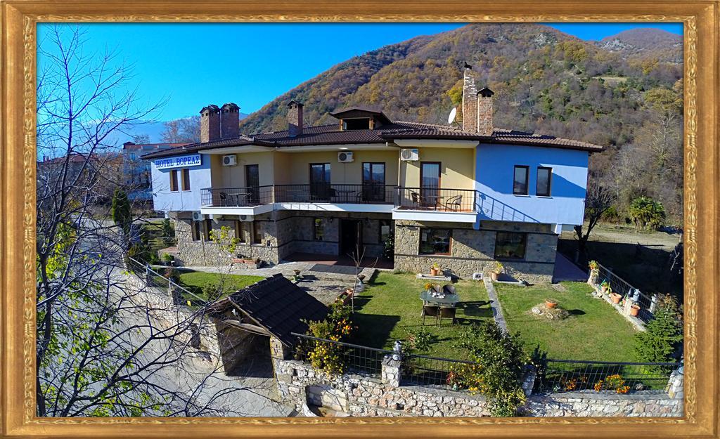 Voreas Hotel Káto Loutrákion Exterior foto