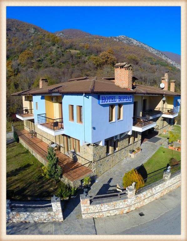 Voreas Hotel Káto Loutrákion Exterior foto